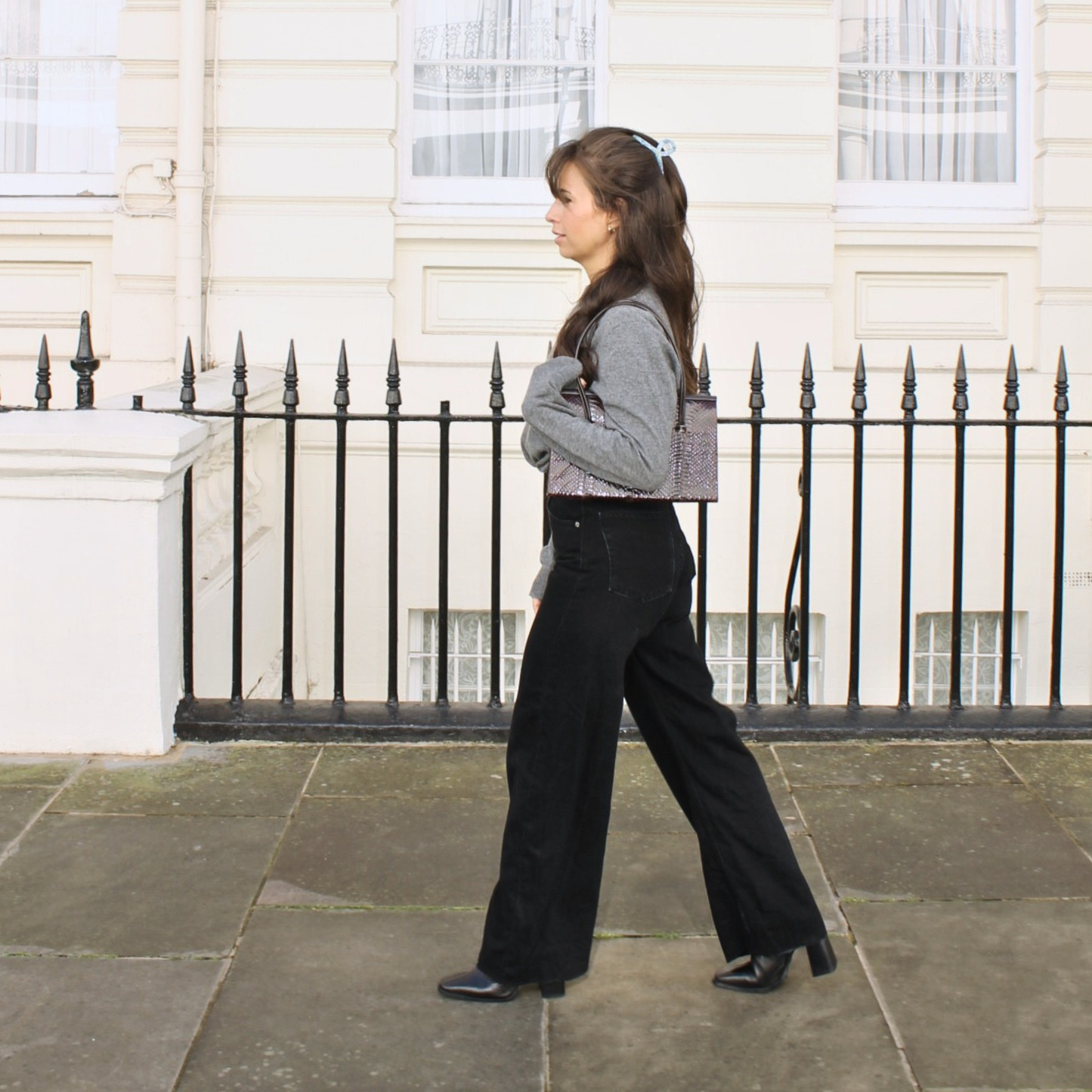 Inner strength medium hair claw clip sky