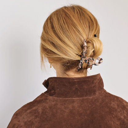 Inner strength large hair claw clip sand