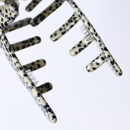 Inner strength medium hair claw clip dalmatian