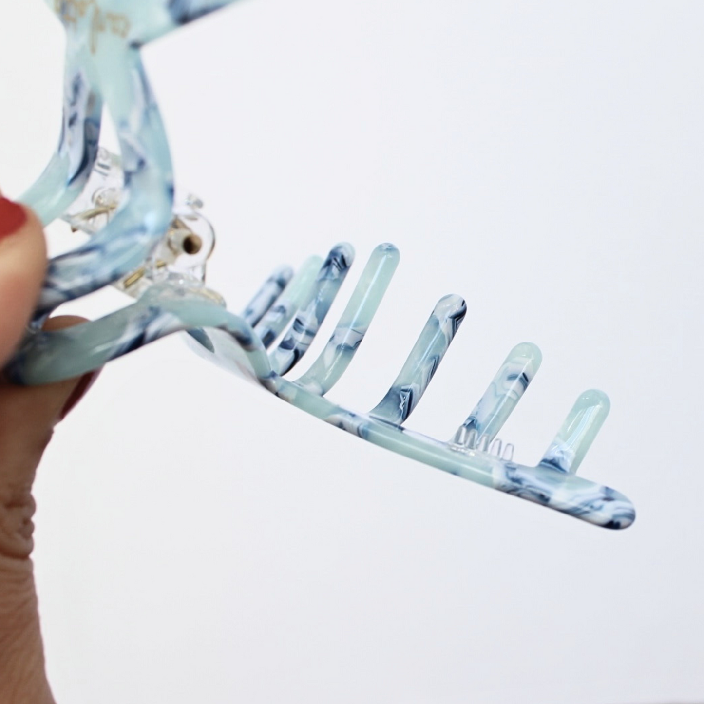 Inner strength medium hair claw clip animal sky