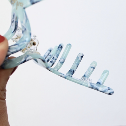Inner strength medium hair claw clip animal sky