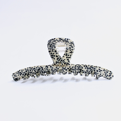 Mix & match: Inner strength large hair clips