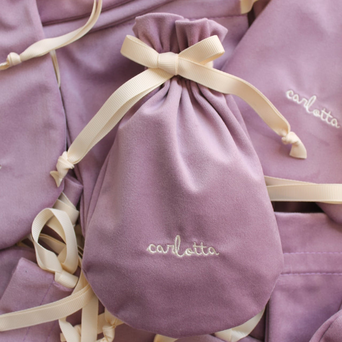 Gift: Pouch