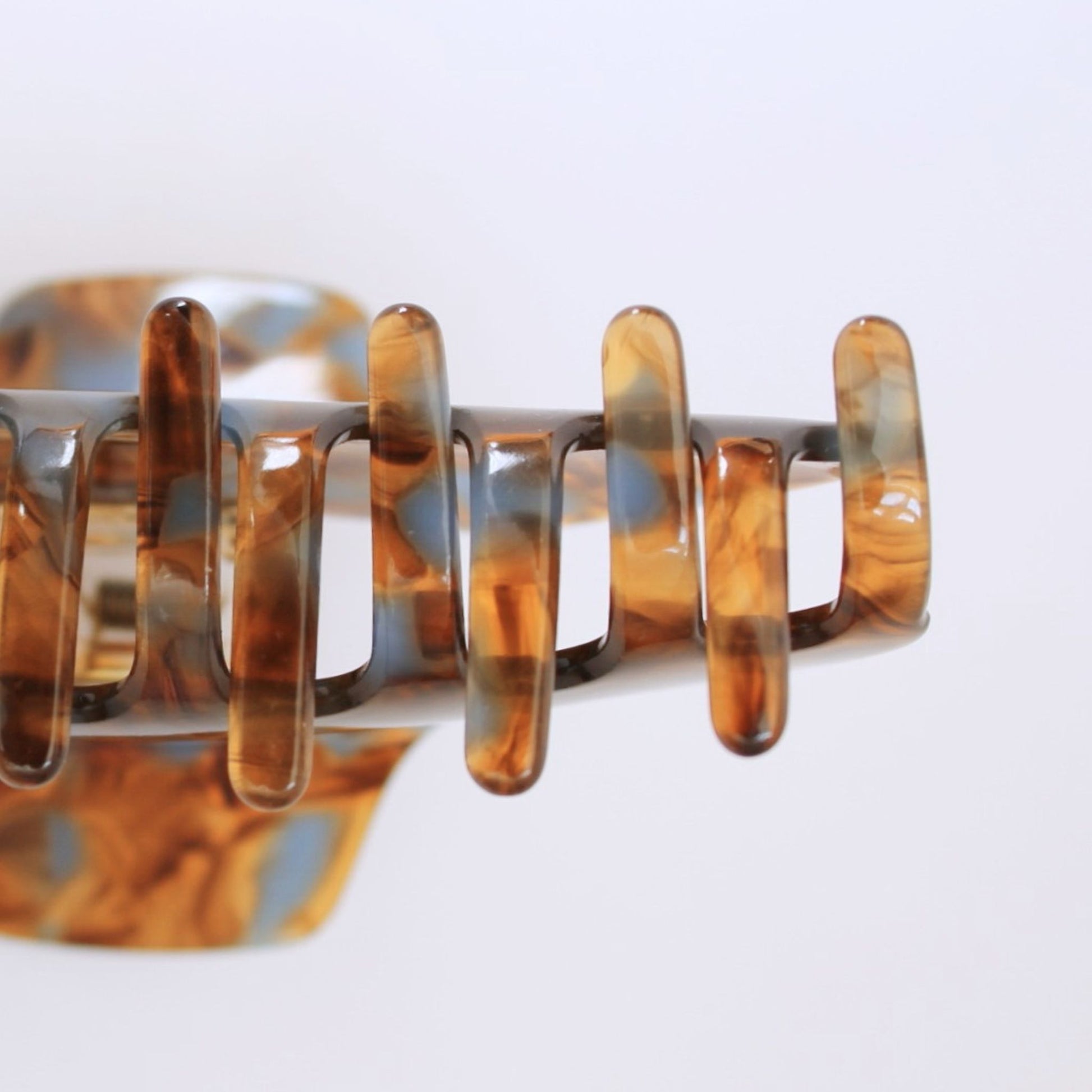 tortoiseshell premium hair claw