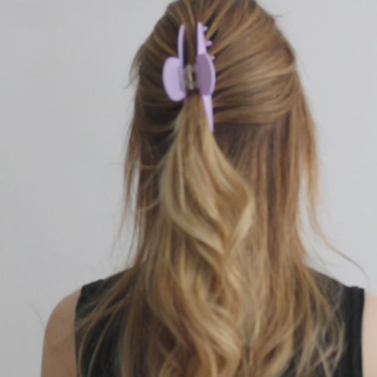 hair_clip_lilac_high_quality