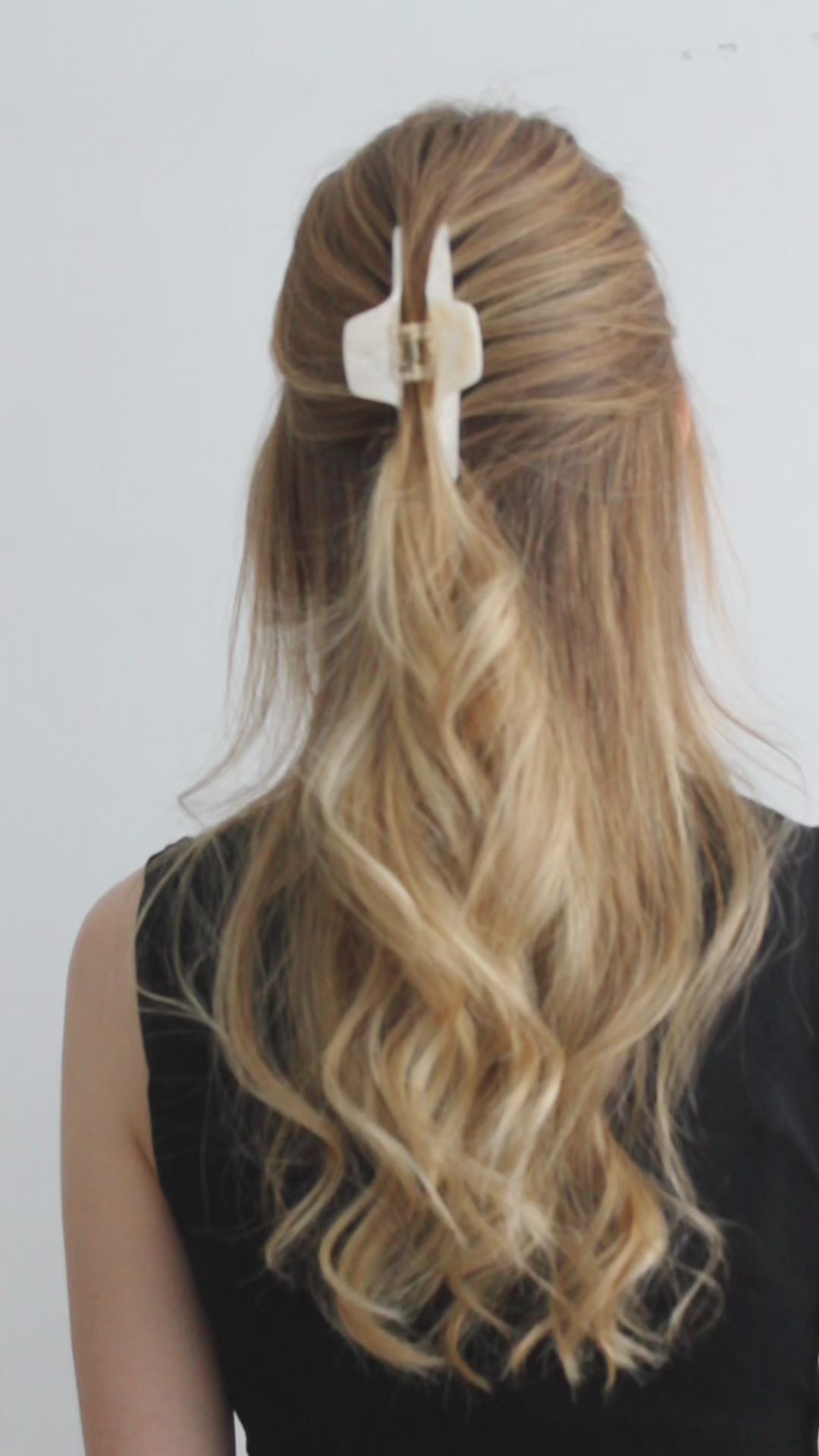carlotta beige_high_quality_claw_clip